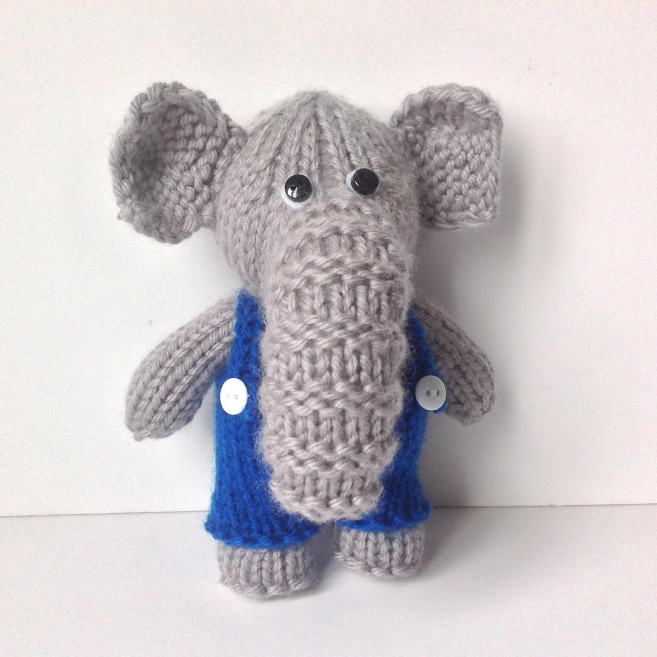 Bobby The Elephant Toy Knitting Pattern on Luulla