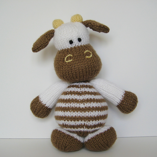 Milkshake The Cow Toy Knitting Pattern on Luulla
