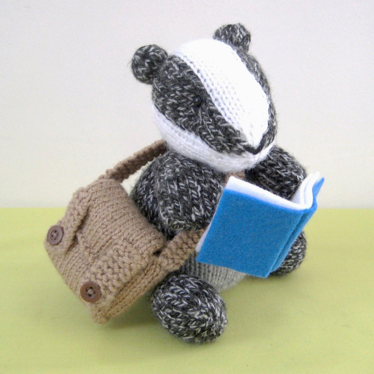 Brompton Badger Toy Knitting Pattern on Luulla